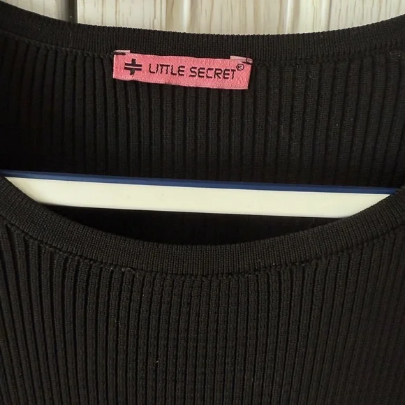 Chic Black Long Sleeve Dress - Picture 2 of 5